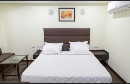 Chennai Hotel | Ample Yard