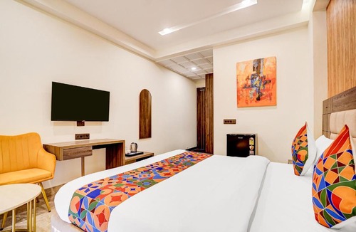 Udyog Vihar Hotel | amrit residency
