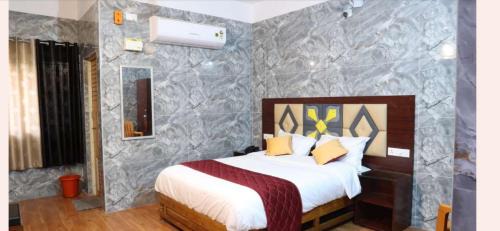 Chidambaram Cabin | Anbu Grand Inn