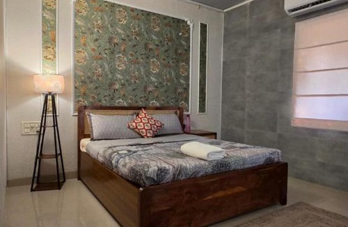 Santacruz West Apartment | Annapura Floral- 4 Bedroom Apartment