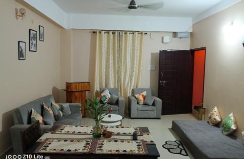 Jorhat Apartment | Anusha Homestay Jorhat