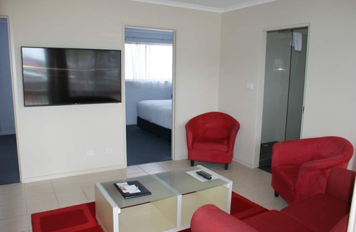 Apollo Bay Hotel | Apollo Bay Motel and Apartments
