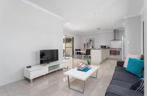 Ardross Villa | Ardross Short Stays
