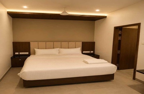 Udumalaipettai Hotel | Arthana Grand Inn