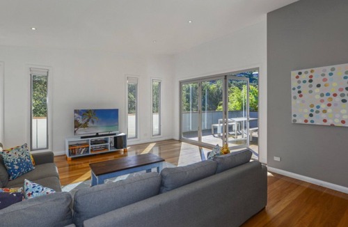 North Avoca House | At The Beach - Great Family House