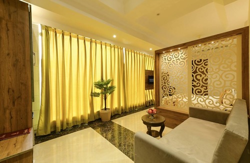 Agra Hotel | Avalon Palms Agra