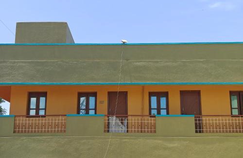 Polur Hotel | AVM Rooms