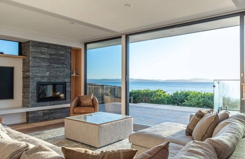 Cremorne House | Award-winning beachfront luxury in Cremorne