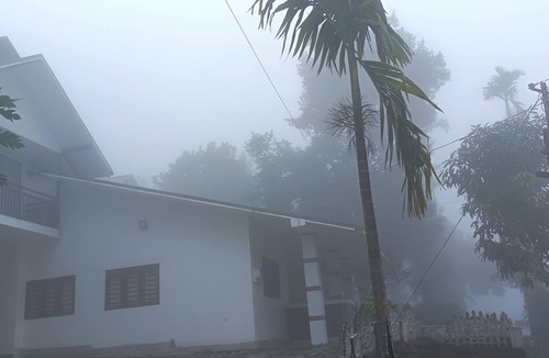 Naduvattam House | Awesome 2-bedroom estate in adorable Gudalur perfect for relaxing stays