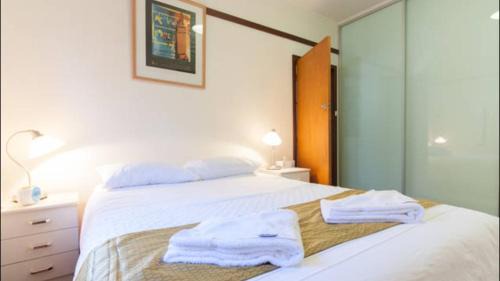 Crawley Apartment | B4 Crawley Apartment 1 BRM & Sleepout near UWA
