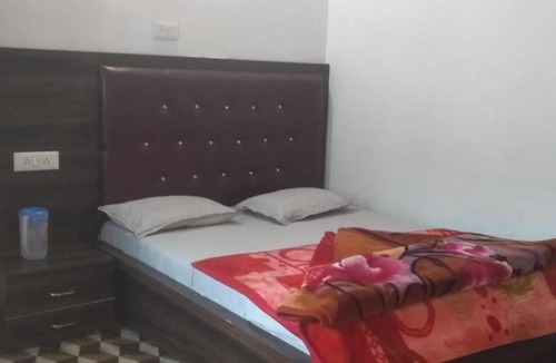 Sitapur Hotel | Bahram vatika