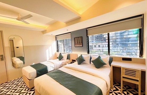 Bandra East Hotel | Bandra Stays