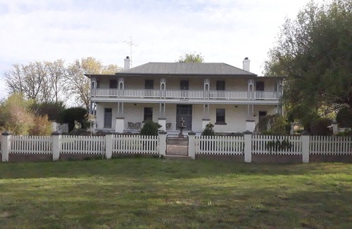 Caloola House | Bathurst Tranquill Farm Getaway