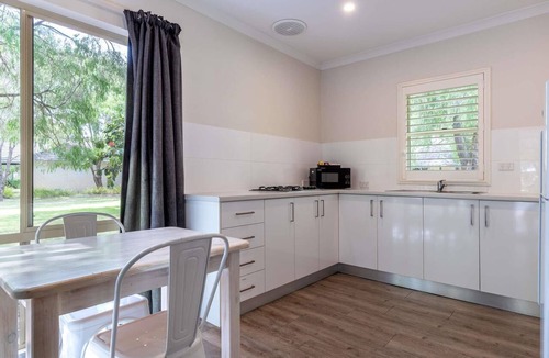 Broadwater Hotel | Bayview Geographe Resort by Accor