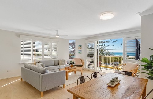 Bilinga Apartment | Beach Pines 5 - Fully Renovated North Kirra Beachfront - Min. 3 Night Stays