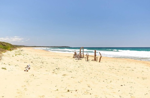 Diamond Beach Apartment | Beachside 7 Relax, Unwind and Recharge
