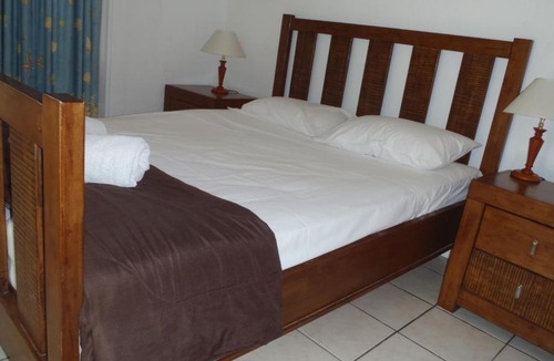 Bowen Apartment | Beachside Holiday Units