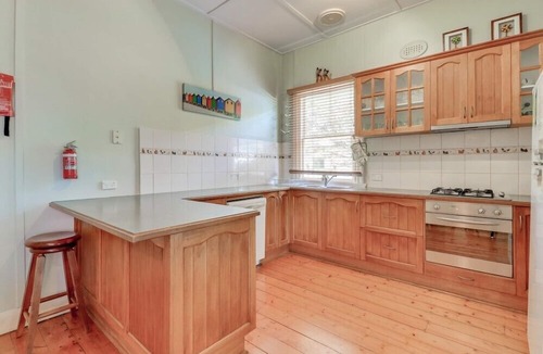 Lake Tyers Beach House | Beacon Cottage | Cosy Family Retreat