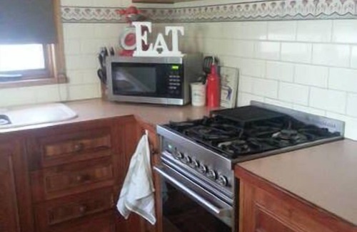 Horsham House | Beautiful Heritage Home, Short Stroll to the town centre.
