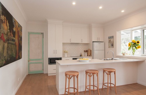 Trentham House | Beautiful Large House and stunning garden in the heart of Trentham