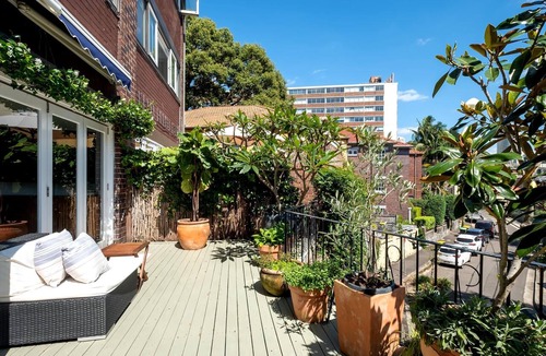 Paddington Apartment | Beautifully Renovated Paddington Apartment