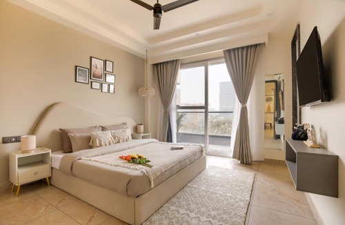 DLF Phase 3 Apartment | Bedchambers Premium Aparthotel DLF Phase 3 Sector 24