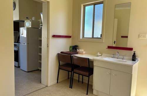 Bemm River Cabin | Bemm River Bungalows #4. A two bedroom self-contained bungalow, sleeps 5 people
