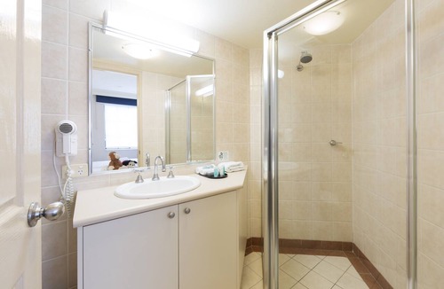 Dickson Hotel | Best Western Plus Canberra Central Apartments