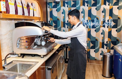 Uttara Hotel | Best Western Plus Maple Leaf
