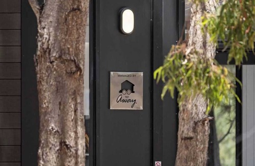 Black Range House | Bilby Park Escape 2 by Tiny Away