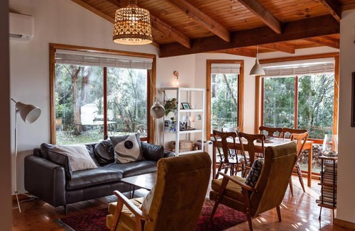 Adventure Bay House | Birdsong