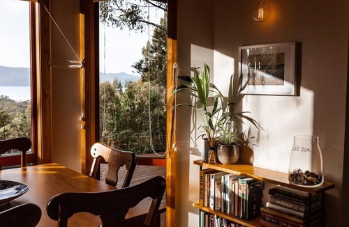 Adventure Bay House | Birdsong