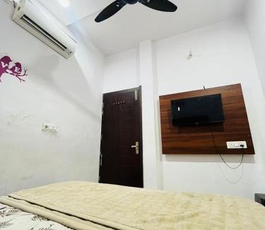 Jagadhri Hotel | Bloom Hotel