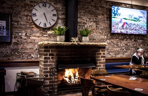 Waitara Hotel | Blue Gum Hotel