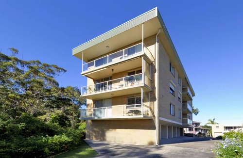 Shoal Bay Apartment | Blue Waters Unit 8/59 Ronald Ave, Shoal Bay - This cosy unit has the views and the position!