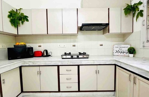Greater Kailash Apartment | BluO 2BHK Panchsheel Enclave -Balcony, Parking