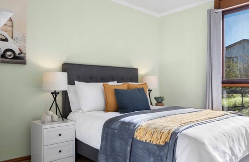Metcalfe Other | Boutique house on tranquil organic farm - sleeps 6
