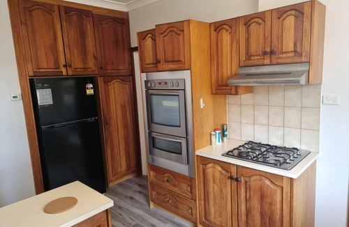 Hampton East House | Brand new Furniture/3 Bedroom/Stylish Home