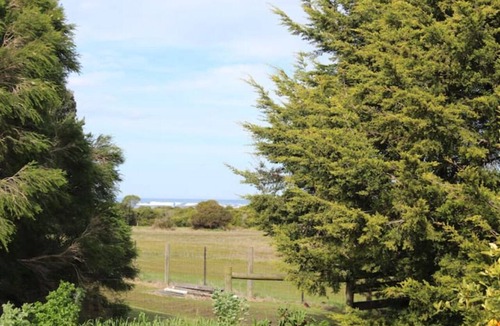Marengo Apartment | Breakers Apollo Bay- The Studio