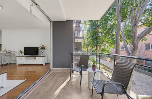 Alexandria Apartment | Bright 2BR Apartment Alexandria Location