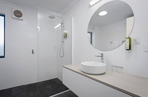 Como Apartment | Broadwater Resort Como