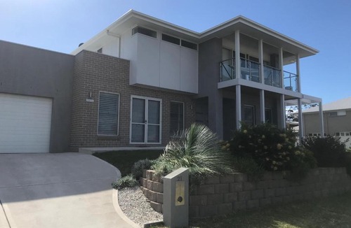 Corlette House | Broughton Views