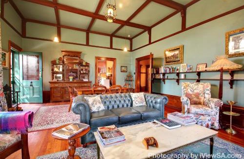 North Adelaide Bed & Breakfast | Buxton Manor