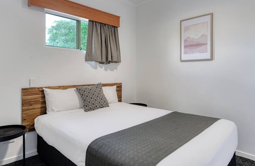 Caboolture Hotel | Caboolture Gateway Motel