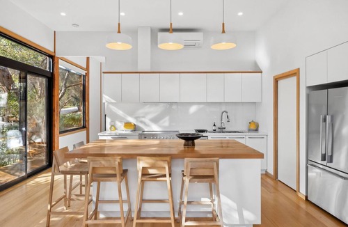 Anglesea House | Carji - A luxurious residence in Anglesea