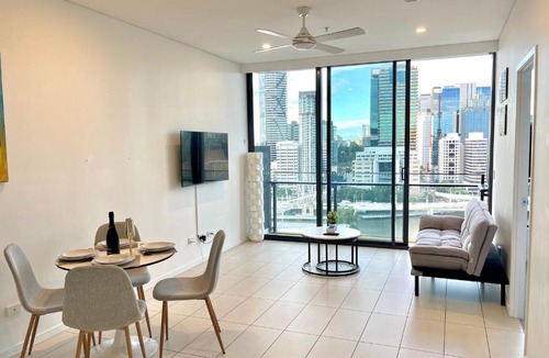 South Brisbane Apartment | CASSA BCT - River-View Apartments Managed by The Cassa