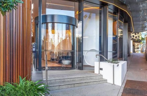 Brisbane Central Business District Apartment | CASSA ONE - CBD Riverside Apt w/Pool & Gym