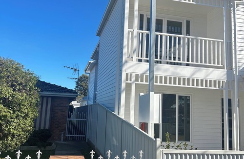Wagga Wagga House | Central Wagga Wagga Residence-, New, quality throughout, luxury, safe, comfort.