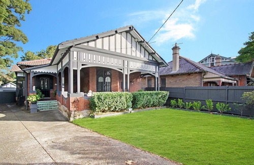 Randwick House | CENTRALLY CENTENNIAL- Beautiful Centennial Park at your doorstep
