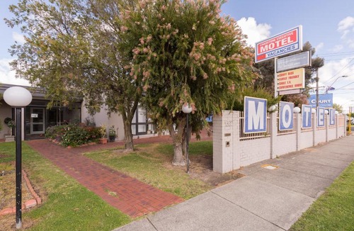 Hughesdale Hotel | Chadstone Executive Motel